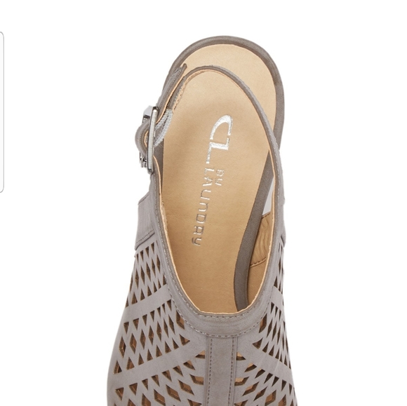 CL BY LAUNDRY WINNING LASER CUT PEEP TOE - Picture 5 of 7